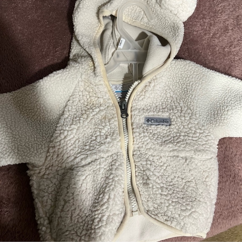 Columbia sweater